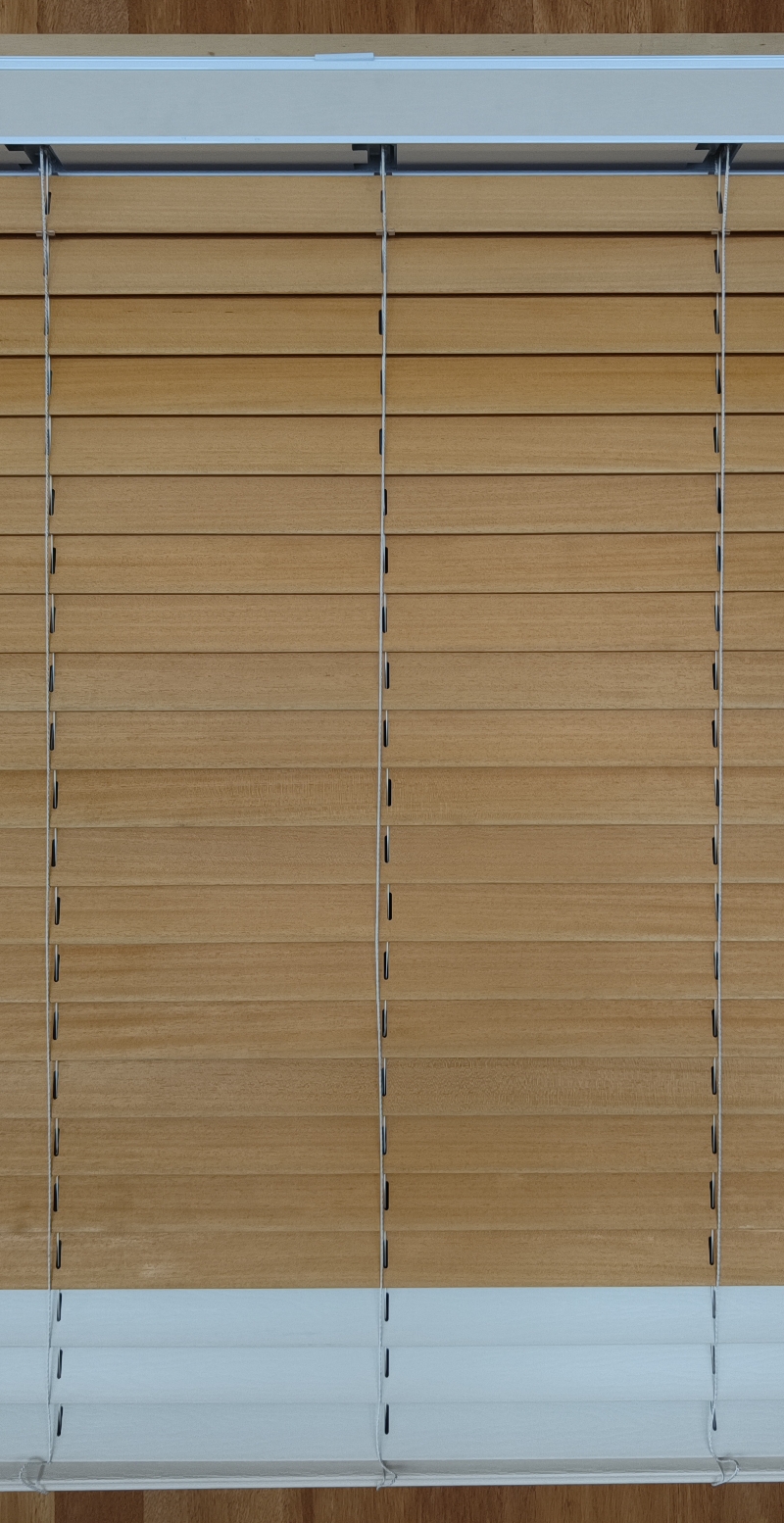 卷木百葉窗    Omny-Wood Blinds